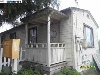 2nd image of 2341 Scenic Ave