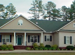 157 Laurel Oak Ln, Pinebluff, NC 28373