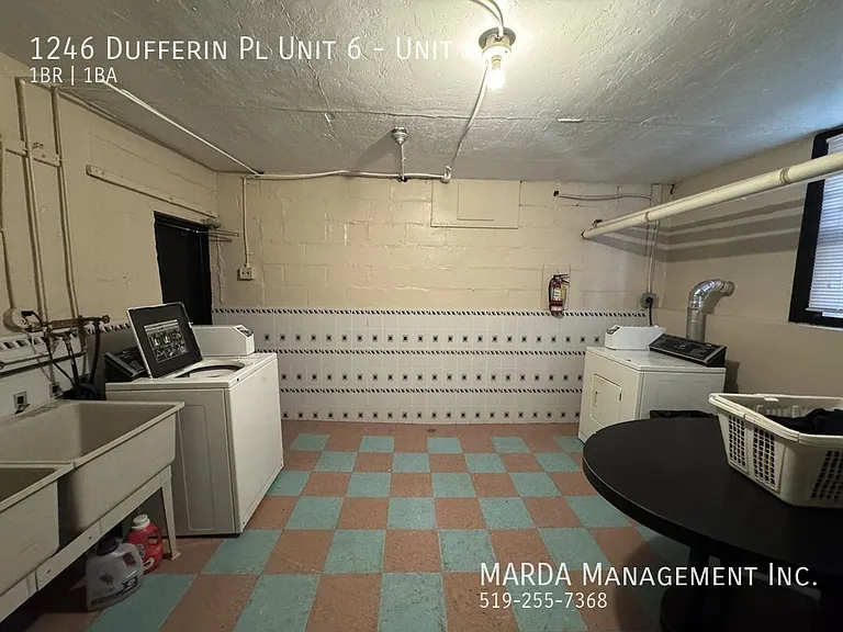 1246 Dufferin Pl #6 — Photo 24