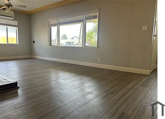 3233 E Dakota Ave — Photo 16