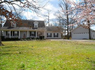 150 Colonial Rd, Hohenwald, TN 38462