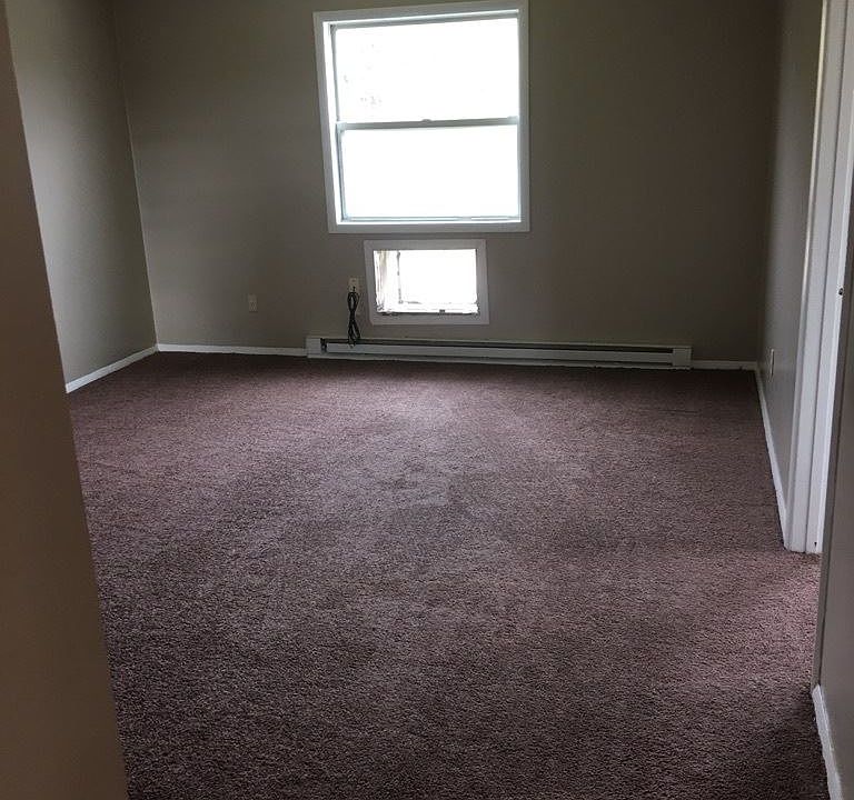 1st image of 1095 W Longview Ave APT 19