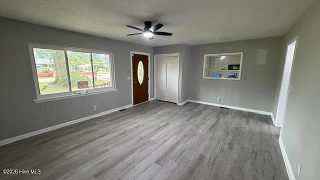 3 bed, 2.5 bath, 1586 sqft, $1,750 — Photo 3