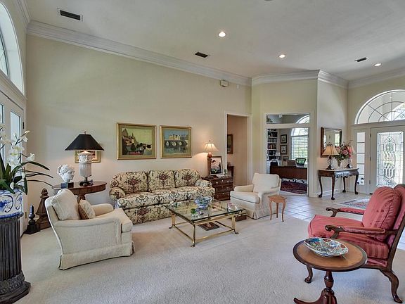 5th image of 8305 Seven Mile Dr