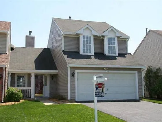 35 E Rosewood Ln photo 1