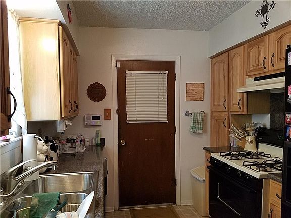 4th image of 3609 Briercliff Dr
