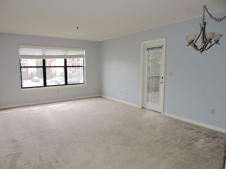 1st image of 11901 4th St N APT 3202