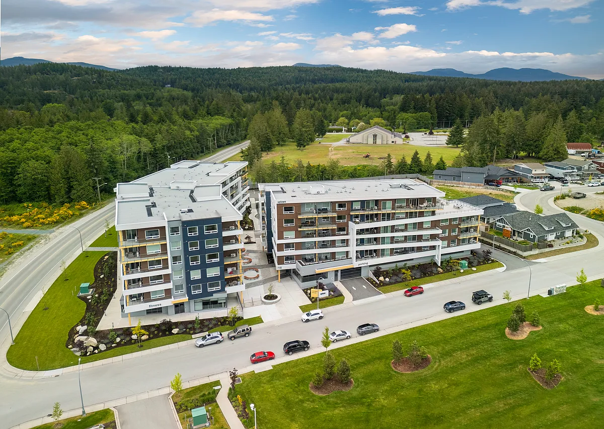 Building Photo - 7110 Edgehill Cres #B504