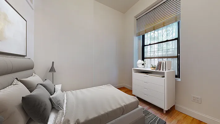 Rented by Bond New York | media 8