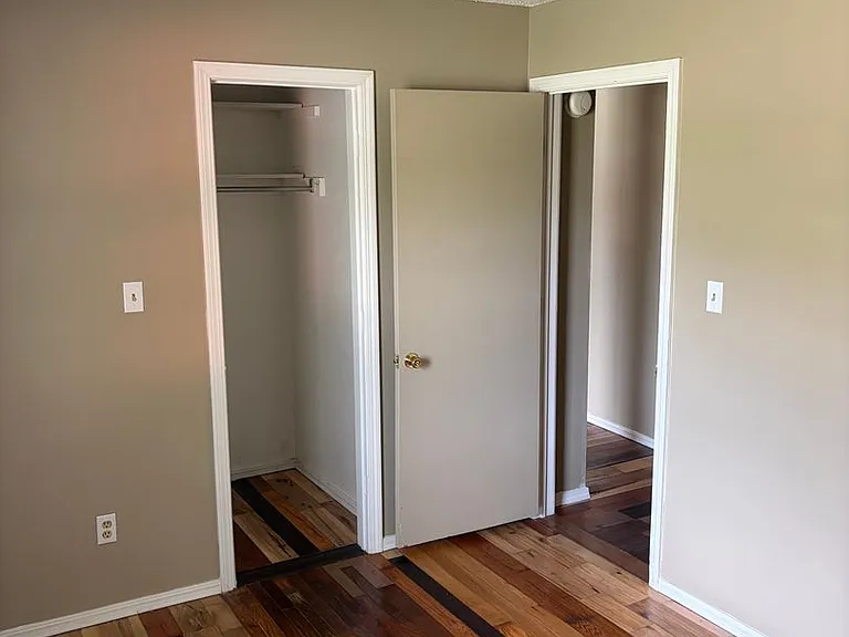 2402 Taft St — Photo 8