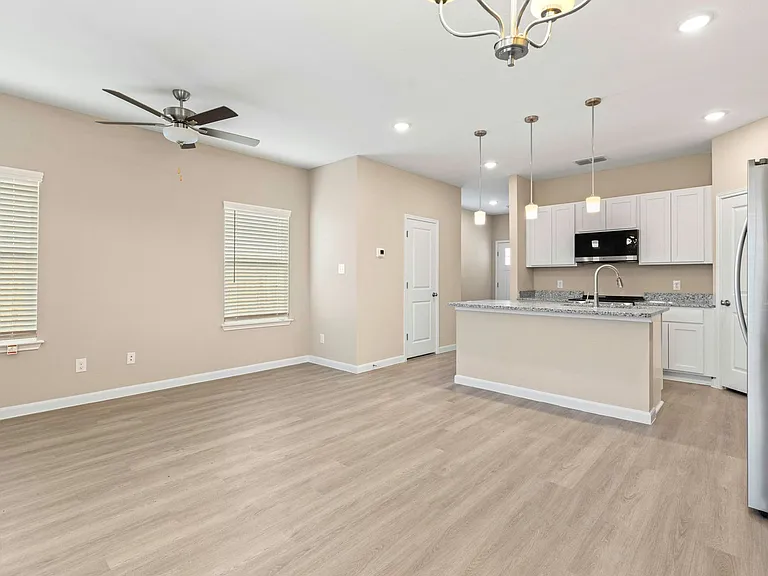 10610 Kiana Way — Photo 11
