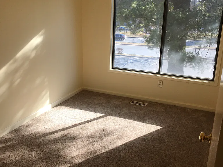 9709 Docena Dr — Photo 17
