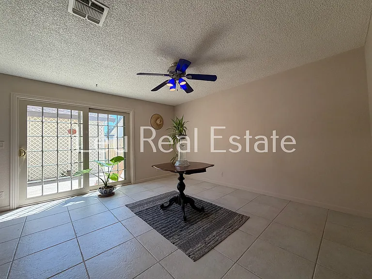 2223 Bridlewood Dr — Photo 6