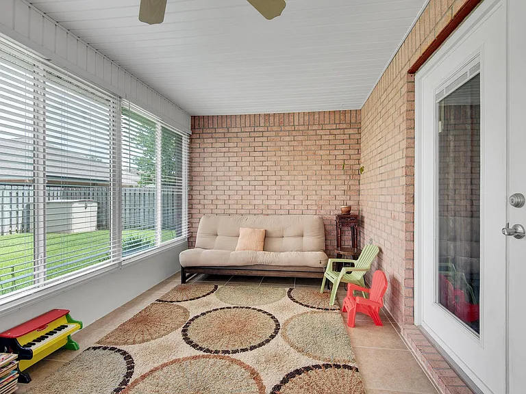 395 Camden Pass Ln — Photo 30