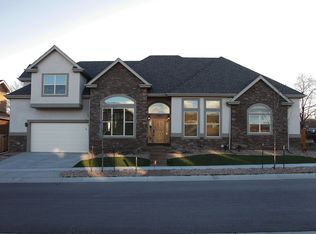 1195 S Balsam St, Lakewood, CO 80232