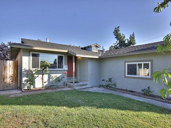 3rd image of 468 Ezie St