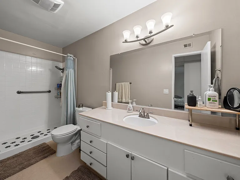 460 N Civic Dr #403 — Photo 14