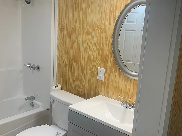 636 Olive St #D — Photo 6