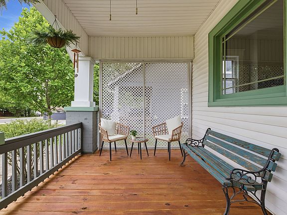 3rd image of 306 McCall St