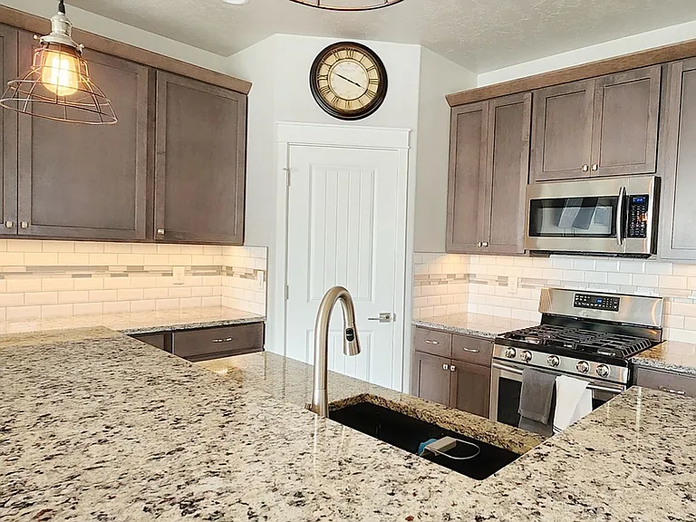 4516 Corvina St — Photo 10