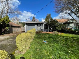 3897 SE Washington St, Milwaukie, OR 97222