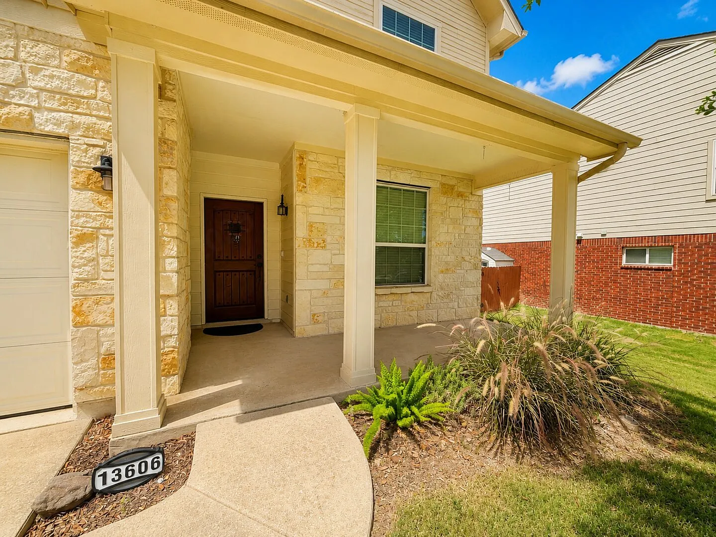 13606 Welsford, Live Oak, TX 78233 | Home for Rent 78233 — Photo 3