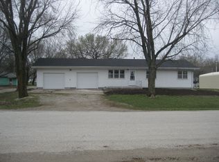 301 W 7th St, Lebo, KS 66856