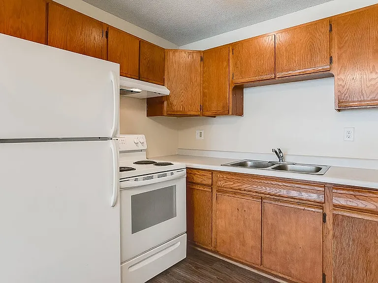 3016 Grand Avenue S. — Photo 4
