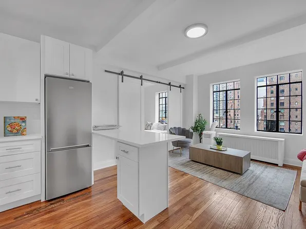 25 Tudor City Pl APT 1405, New York, NY 10017