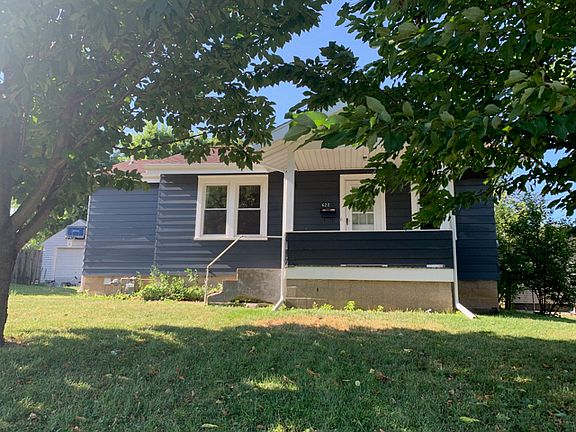 3rd image of 622 E Marietta Ave