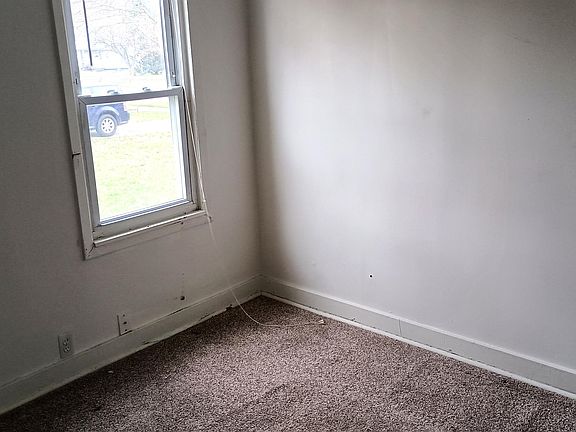 5th image of 5925 McGuire St