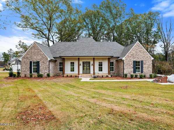 100 Brents Xing, Clinton, MS 39056