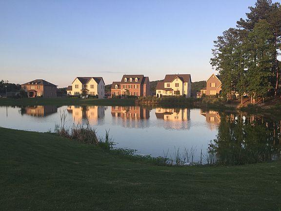 Prime location on lake