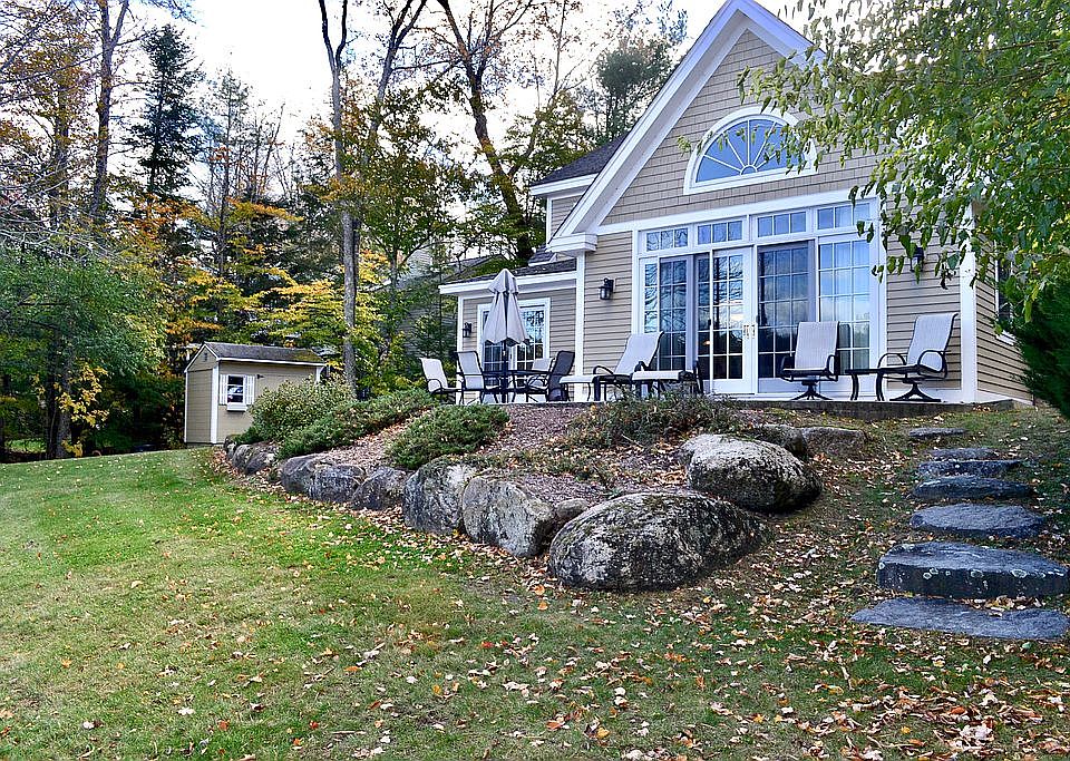 2nd image of 33 W Shore Rd