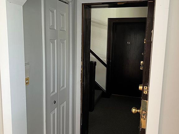 4th image of 6624 N Ashland Ave #1B