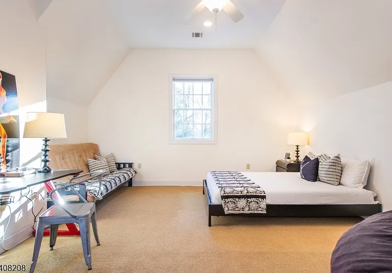 3 Christopher Ct — Photo 35