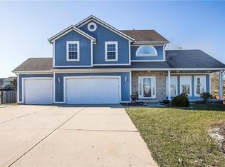 17821 157th Ter, Basehor, KS 66007