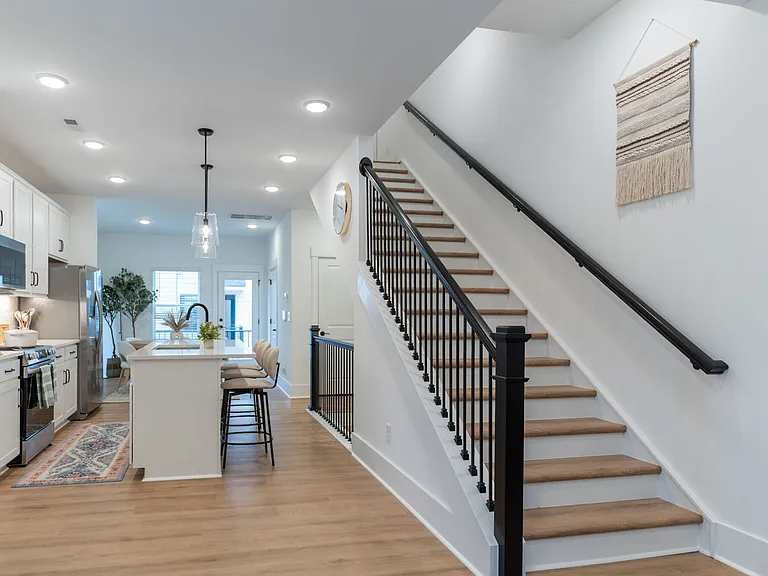 One West End — Photo 12