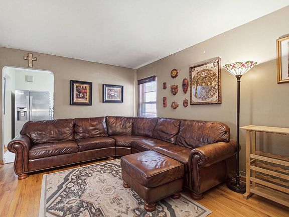 4th image of 4406 S Homan Ave