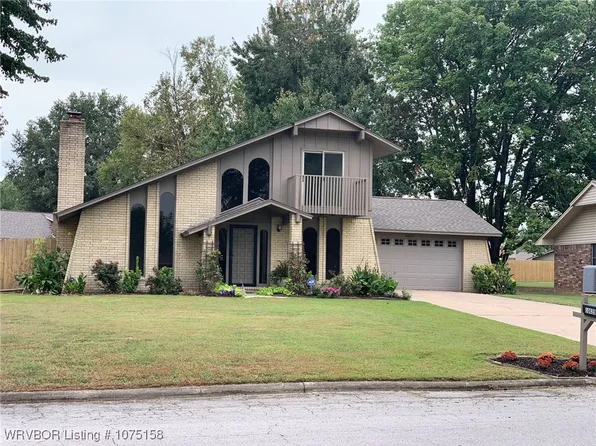 10820 Edgewater Rd, Fort Smith, AR 72903