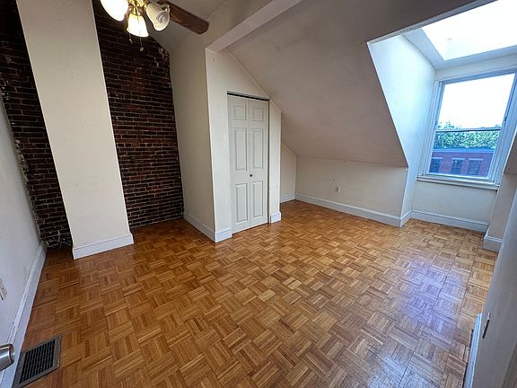 4th image of 669 Massachusetts Ave #3