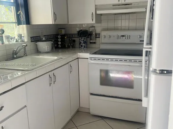 6620 W 2nd Ct APT 407, Hialeah, FL 33012