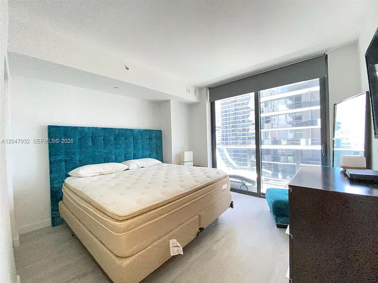 55 SW 9th St #2102 — Photo 7