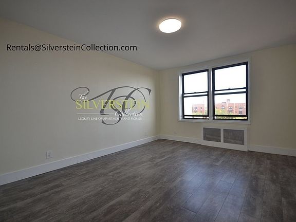 4th image of 41-40 Denman St #D4