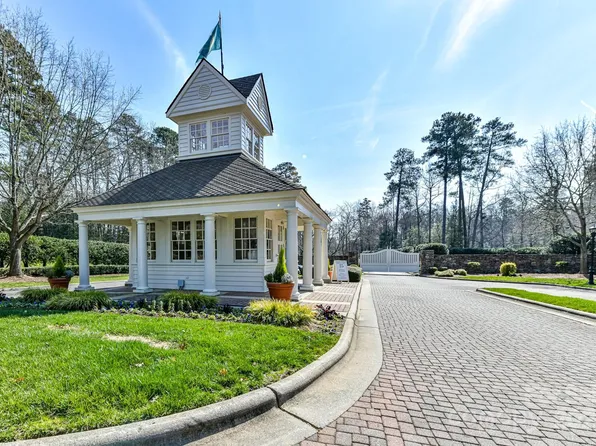 443 Allenton Ferry Dr, New London, NC 28127