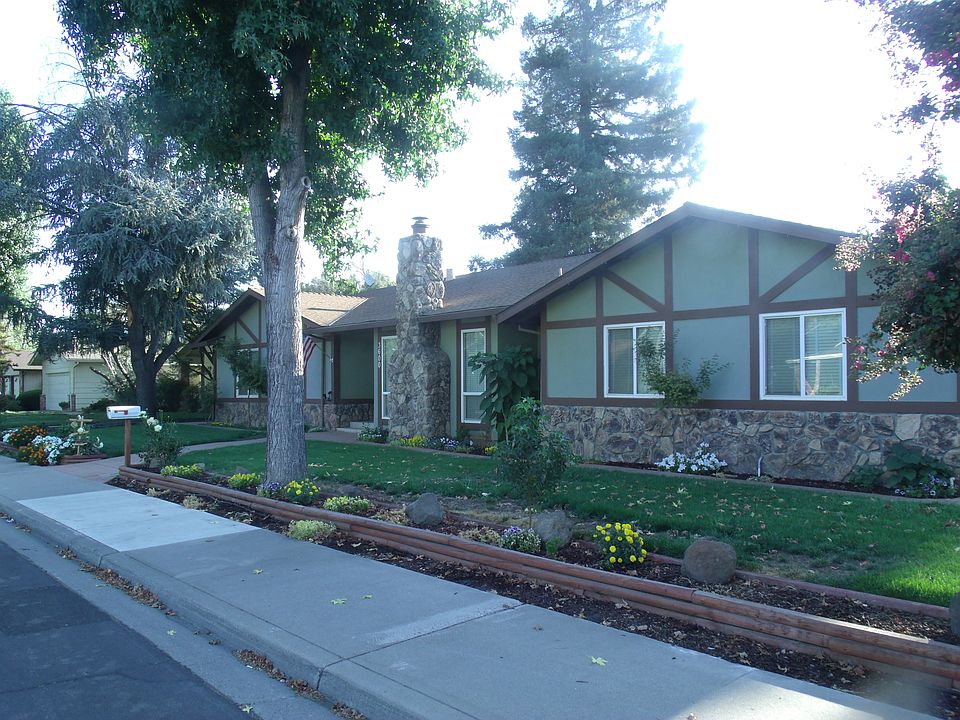 1st image of 3600 Dragoo Park Dr