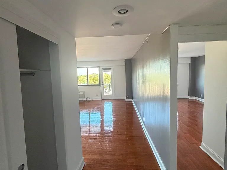 60 Parkway Dr E #6B — Photo 21
