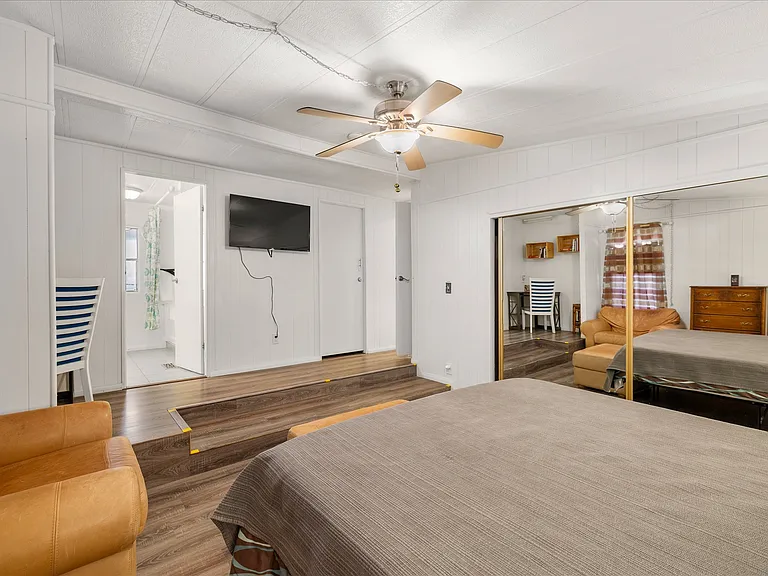 1051 Heritage Dr — Photo 15