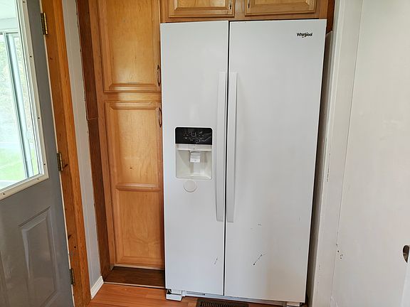 4th image of 181 Lower Dedham Rd