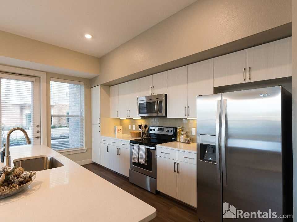 1st image of 440 Wilchester Blvd